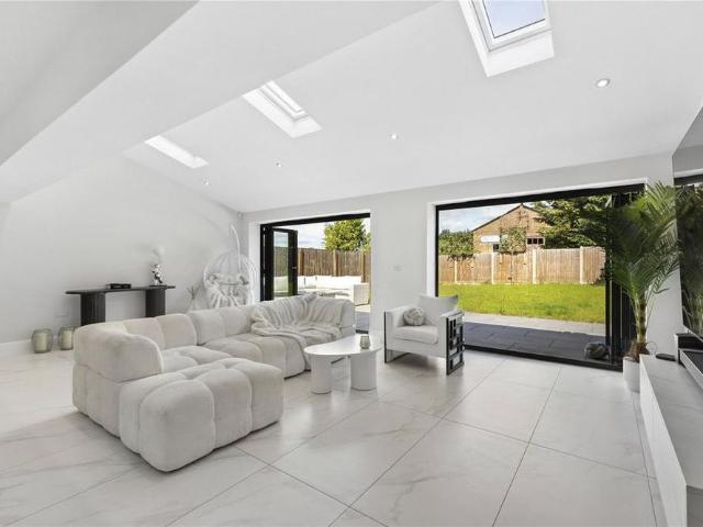 House for rent in Slip End, Bedfordshire