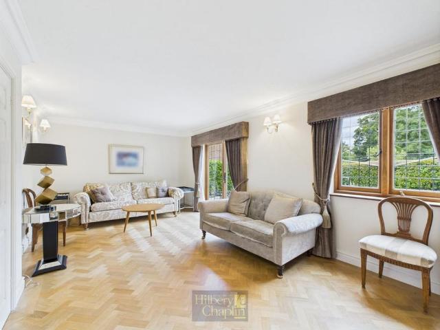 House for rent in Ingatestone and Fryerning, Navestock Side
