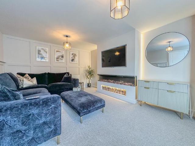 House for rent in St Oswald's View, Leeds