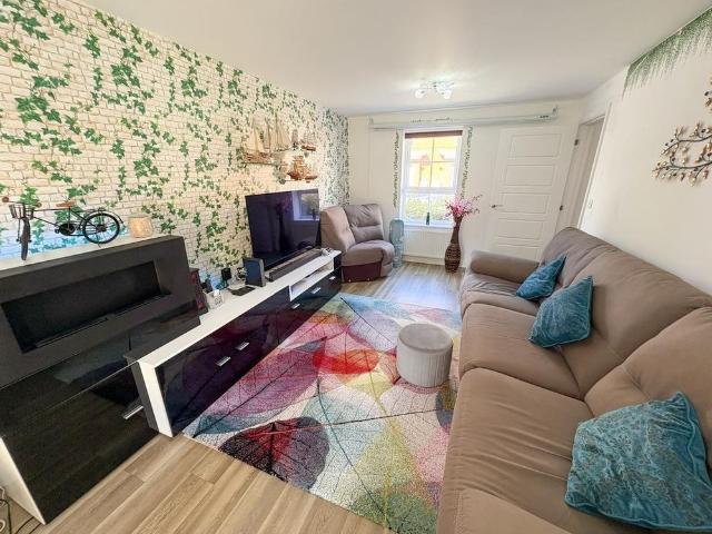 House for rent in Ifield, Crawley
