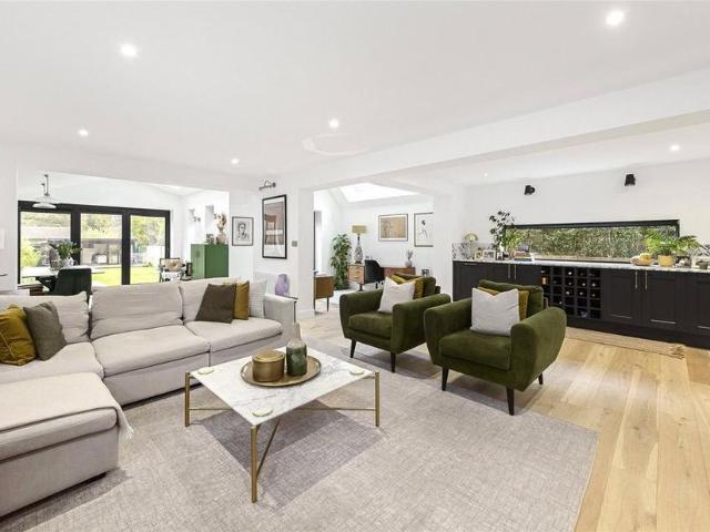 House for rent in Shortlands, Greater London