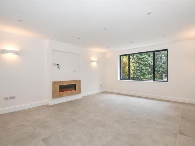 House for rent in Shootersway, Dacorum