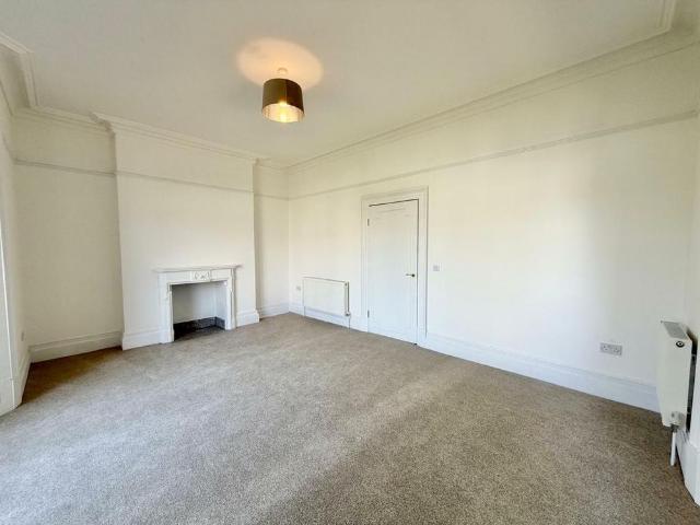 House for rent in Cimla, Neath
