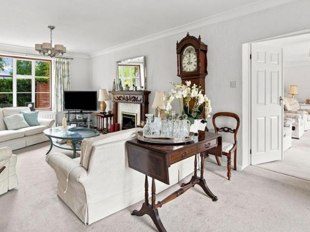 House for rent in Sunninghill and Ascot, Ascot