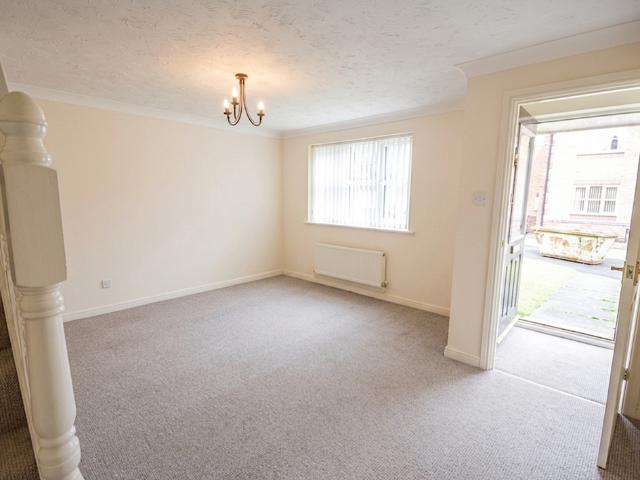House for rent in Besses o' th' Barn, Bury