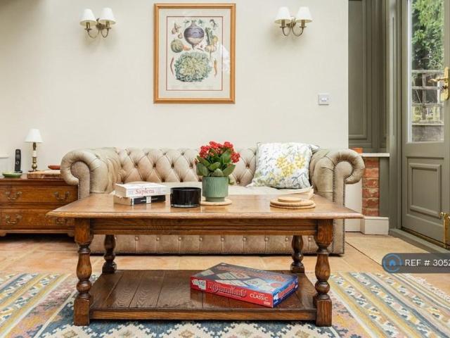 House for rent in Beaconsfield and Chepping Wye Community Board, Forty Green