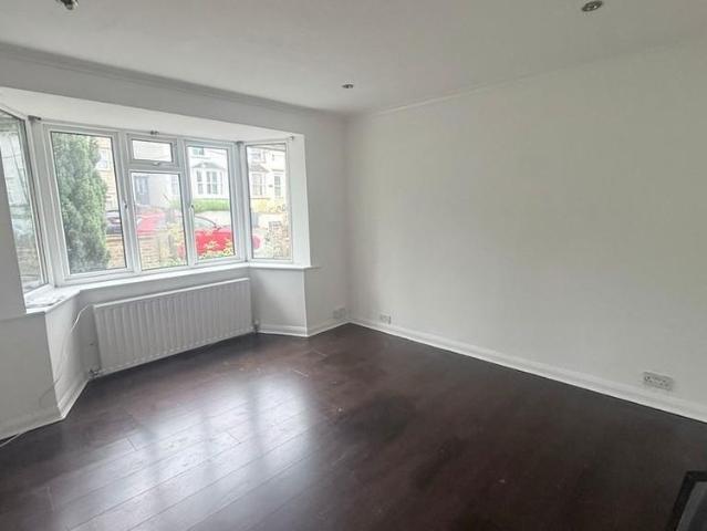 House for rent in Red Hill, Surrey