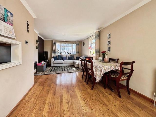 House for rent in Swanley, The Butts