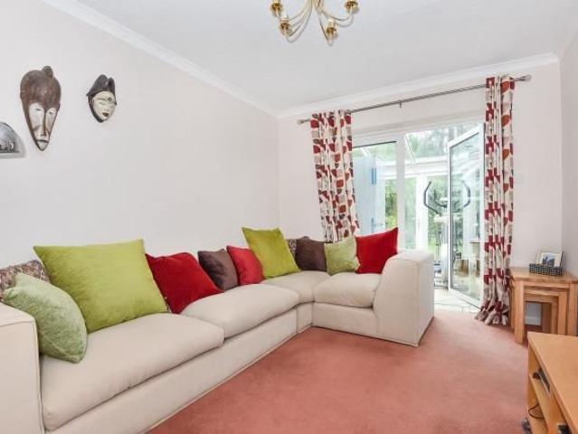 House for rent in Totteridge, High Wycombe