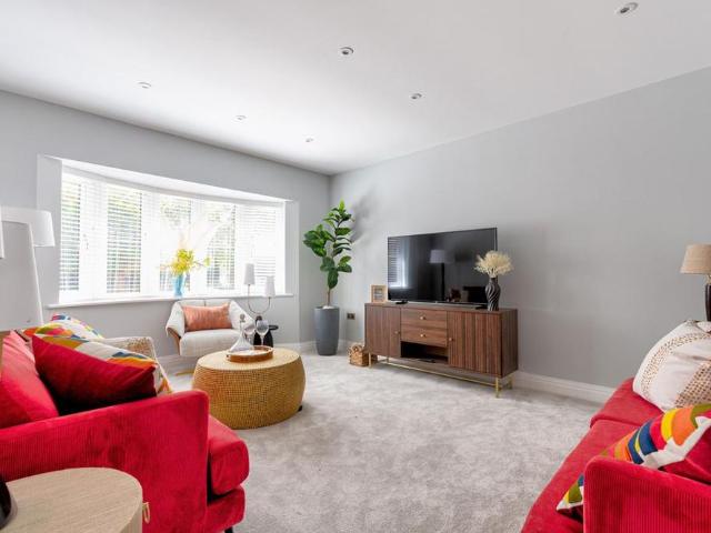 House for rent in Five Acres, Hertfordshire