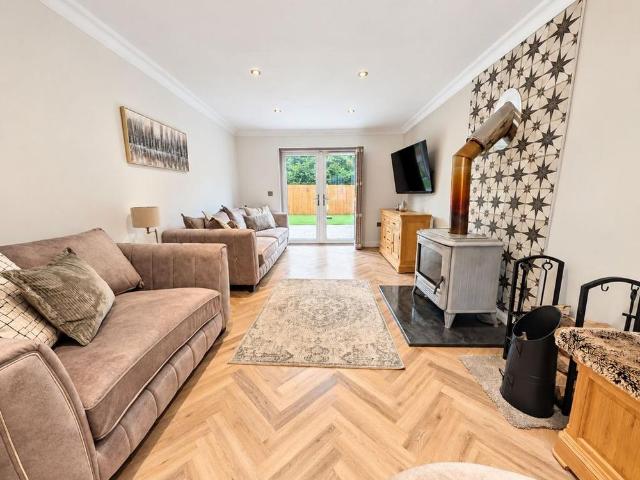 House for rent in Llwydcoed