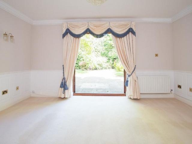 House for rent in Blackhills, Surrey