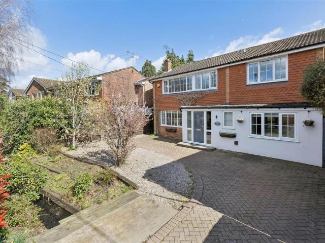 House for rent in Woodside, Winkfield