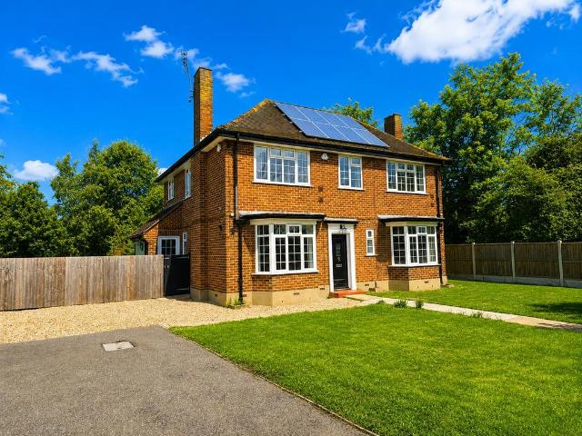 House for rent in Alton Barnes, Essex