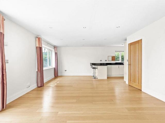 House for rent in Ivy Chimneys, Epping