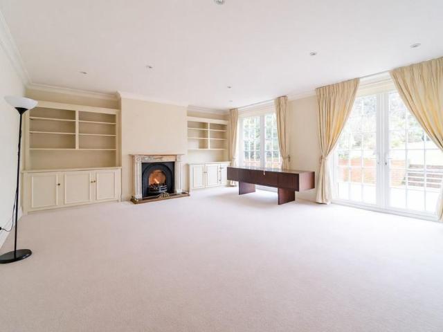 House for rent in Totteridge, Greater London