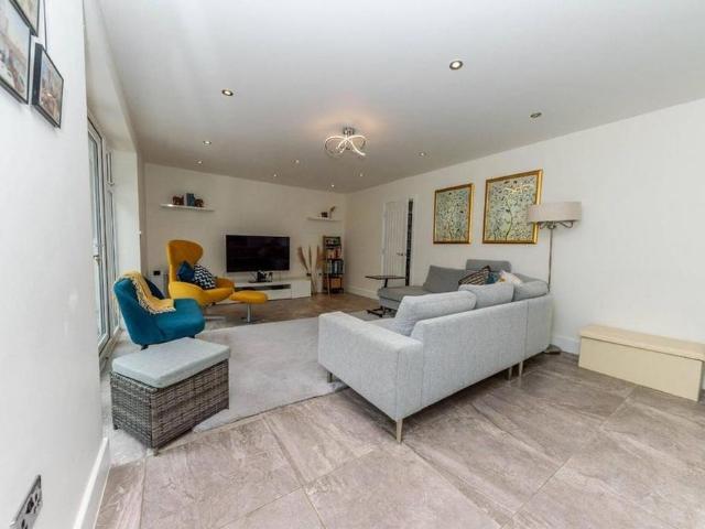 House for rent in Bushey