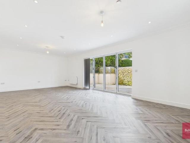 House for rent in Nangreaves, Wales