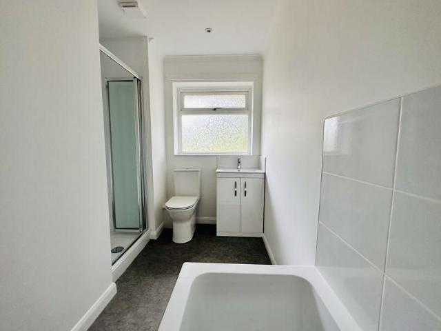 House for rent in Woodcote, Epsom