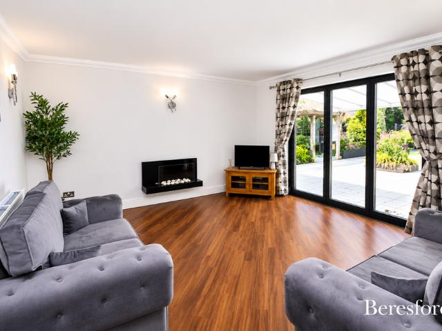 House for rent in Ramsden Bellhouse, Essex