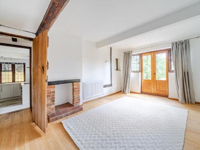 House for rent in Lower Green Esher, Blackhills