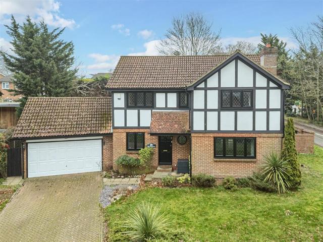 House for rent in Nork, Red Hill
