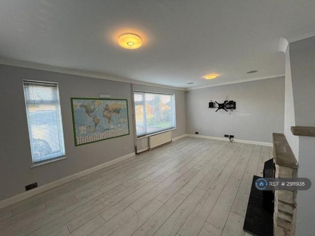 House for rent in Fordham Heath, Essex