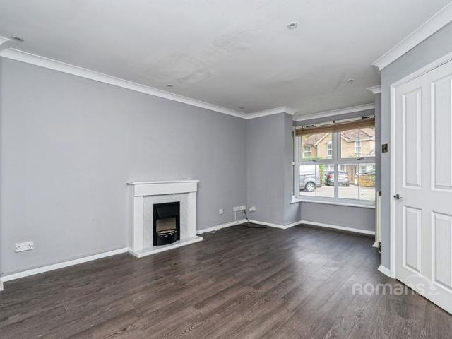 House for rent in Old Dean, Heol-las