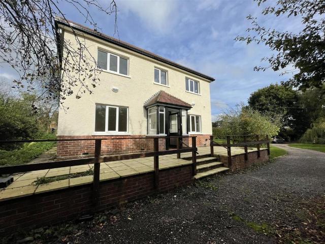 House for rent in Fairmile, East Devon