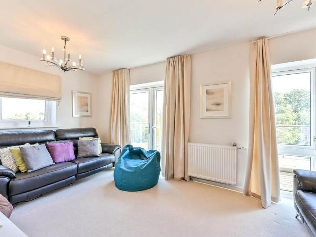 House for rent in Horsell, Woking