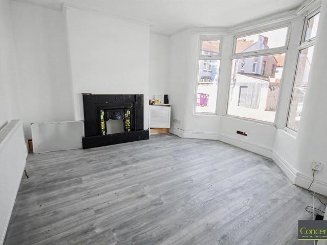 House for rent in St George's Quarter / Cultural Quarter, Calderstones
