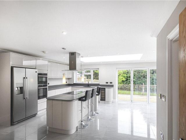 House for rent in Tattenham Corner, Red Hill