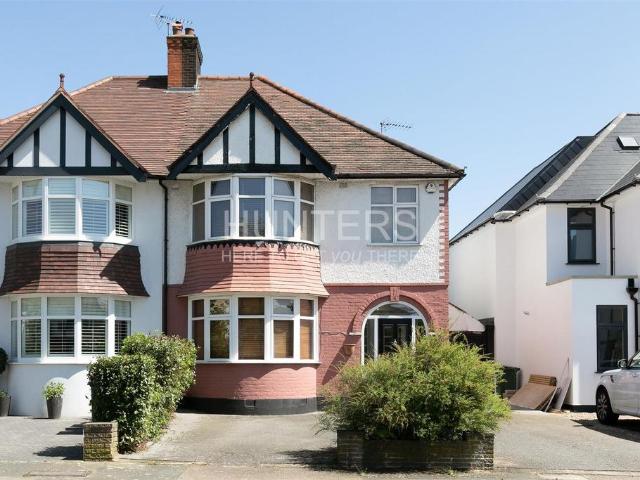 House for rent in Cricklewood, Greater London