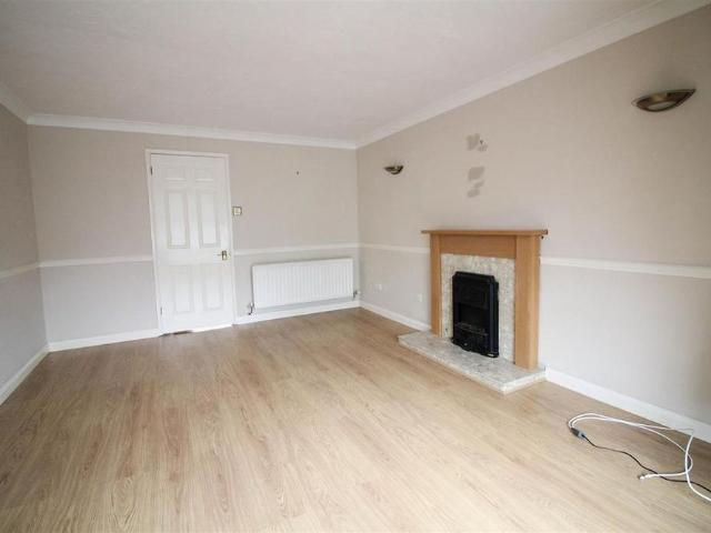 House for rent in Little Sandhurst