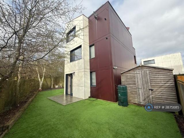 House for rent in Oxley Park, Shenley Church End