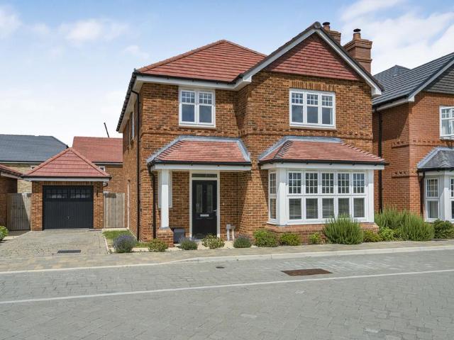House for rent in Highcroft, Berrick Salome