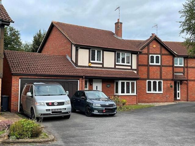 Apartment for rent in Myton Park, Green Close