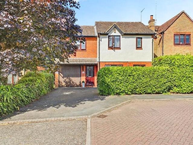 Apartment for rent in East Hunsbury, Far Cotton
