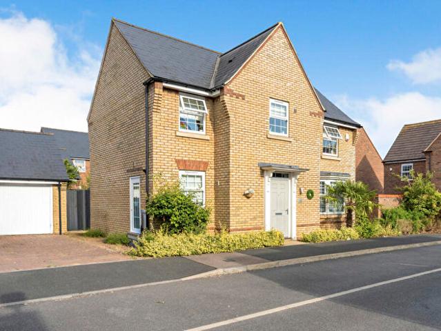Apartment for rent in Broughton Gate, Milton Keynes