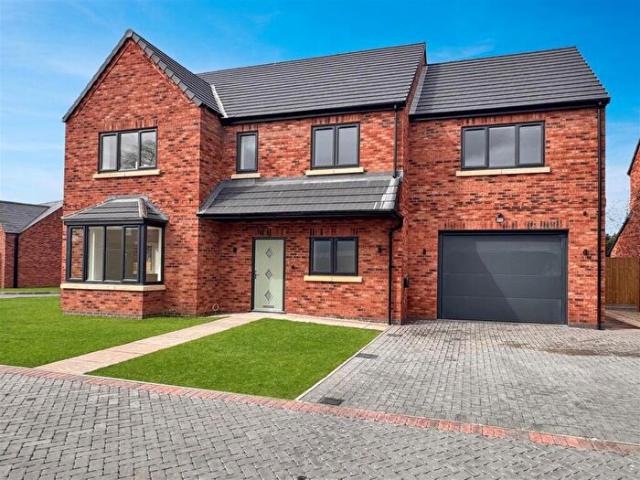 Apartment for rent in Whetstone, Pinfold