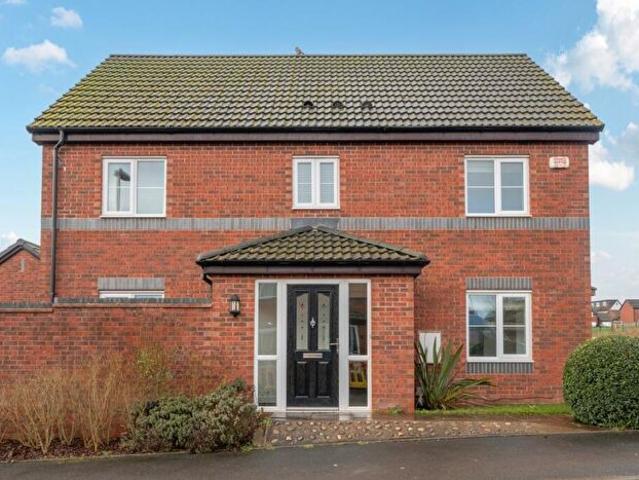 Apartment for rent in Whitnash, Green Close