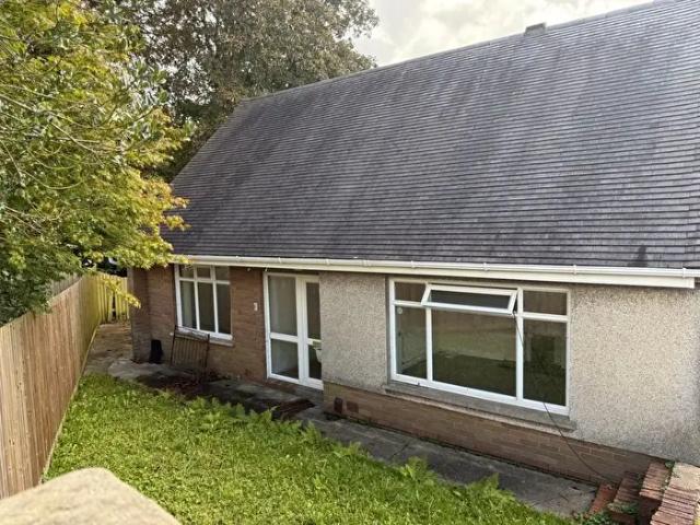 Apartment for rent in Caewern, Neath