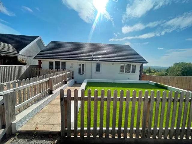 Apartment for rent in Ynystawe, Wales