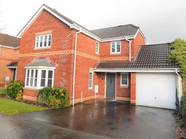 Apartment for rent in Blaenhonddan, Aberdulais