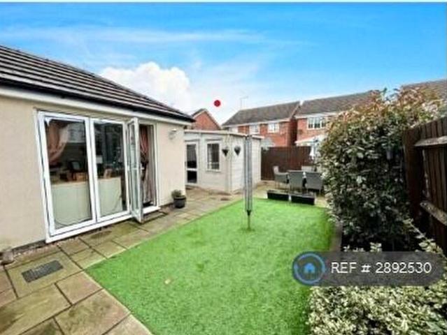 Apartment for rent in Wootton, Northamptonshire