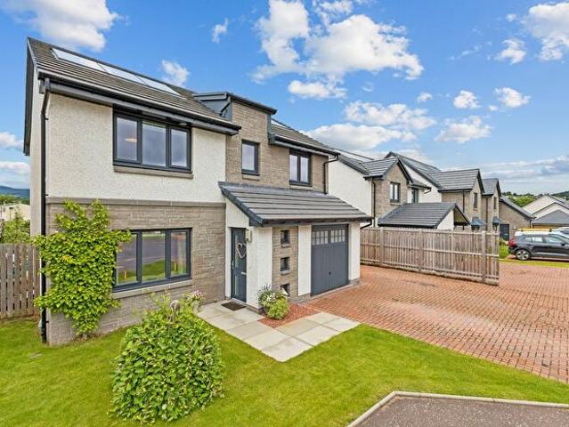 Apartment for rent in Crieff, Scotland