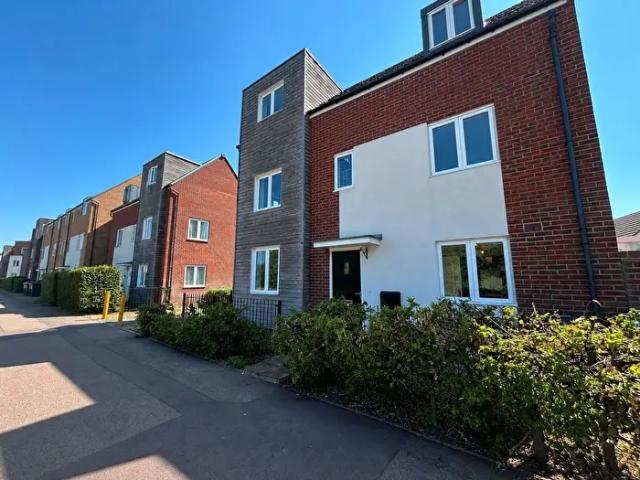 Apartment for rent in Broughton Gate, Monkston Park