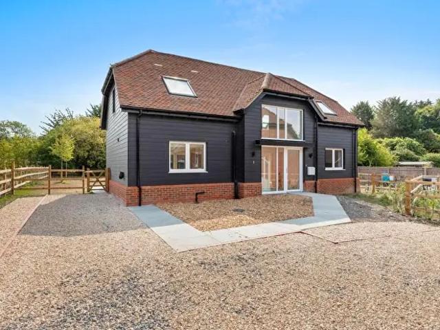 Apartment for rent in Askett, Buckinghamshire