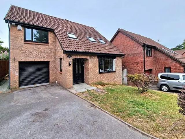 Apartment for rent in Brackla, Coity