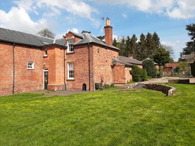 Apartment for rent in Dale Abbey, Caldermill
